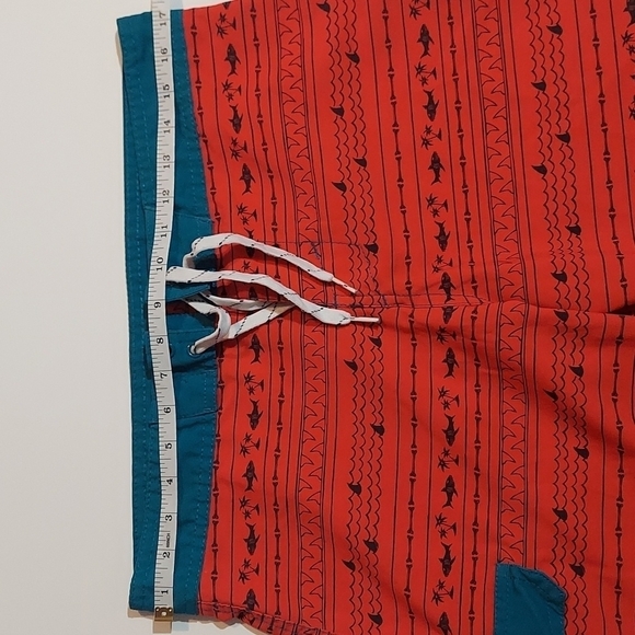 Carbon Shark Red And Teal Board Shorts Size 32 Unlined Side Pocket - Picture 6 of 9